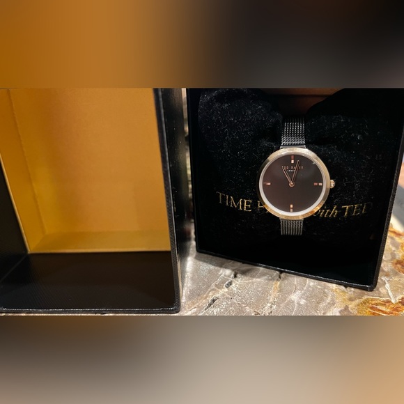 Authentic Ted Baker Rose Gold Tone Watch rich black mesh strap adjustable 7..25” - Picture 9 of 12